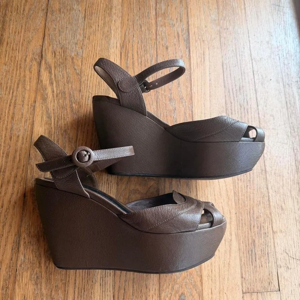 Marni Brown Pebbled Leather Platform Wedge Sandals Ankle Strap Made in Italy 38